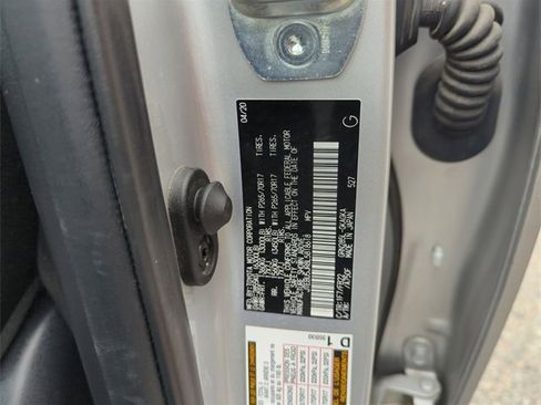 Used 2020 Toyota 4Runner SR5 image 32