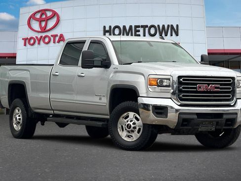 Used 2015 GMC Sierra 2500 SLE image 2