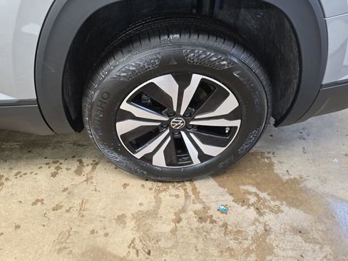 New 2026 Volkswagen Atlas SE image 27