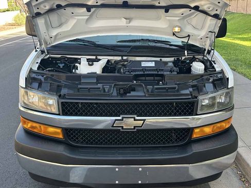 Used 2018 Chevrolet Express 3500 LT w/ LT Preferred Equipment Group RWD image 56