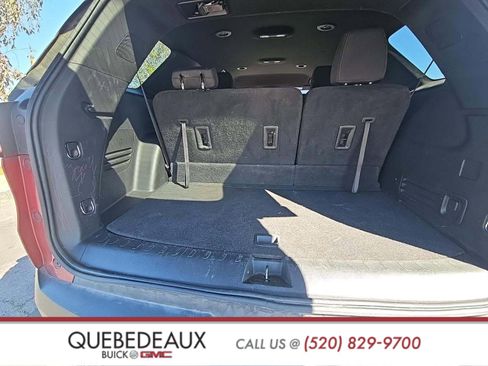 Used 2023 Chevrolet Traverse LT image 6