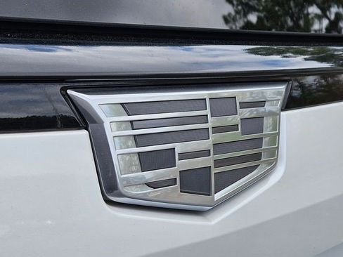 Certified 2023 Cadillac Escalade ESV Sport Platinum w/ LPO, ONYX Package AWD/4WD image 15