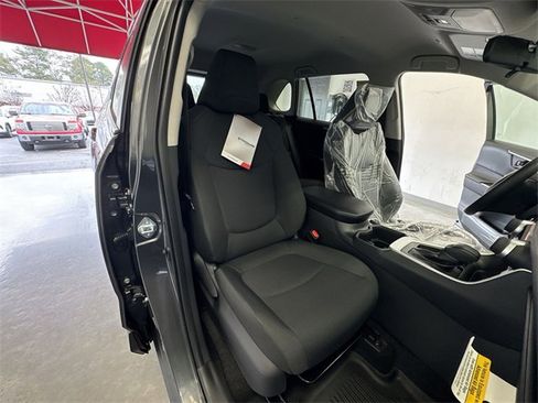 New 2025 Toyota RAV4 LE image 24