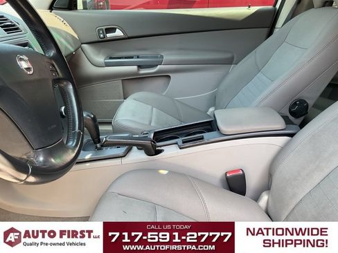 Used 2009 Volvo C30 FWD image 7
