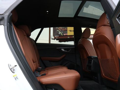 Used 2019 Audi Q8 Premium Plus w/ Premium Plus AWD/4WD image 50