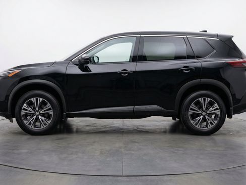 Used 2025 Nissan Rogue SV FWD image 5
