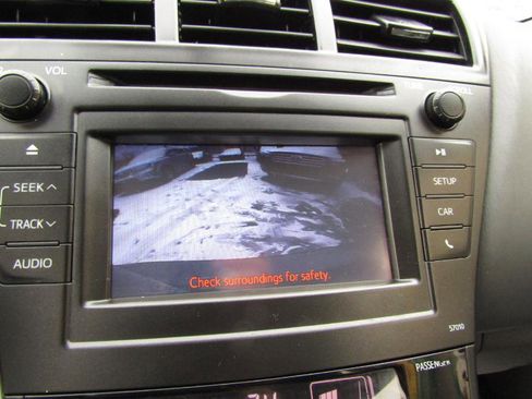 Used 2014 Toyota Prius V Three image 24