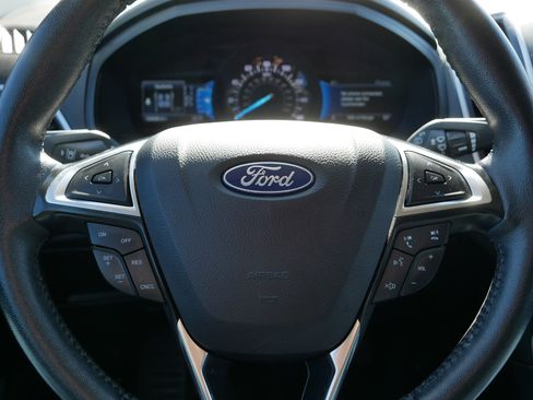 Used 2024 Ford Edge SEL AWD/4WD image 25