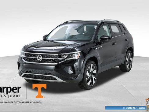 Used 2024 Volkswagen Taos SEL AWD/4WD image 1