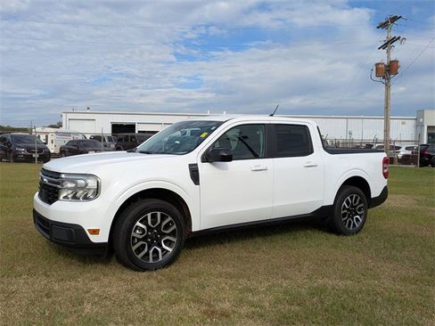 Used 2024 Ford Maverick Lariat image 7