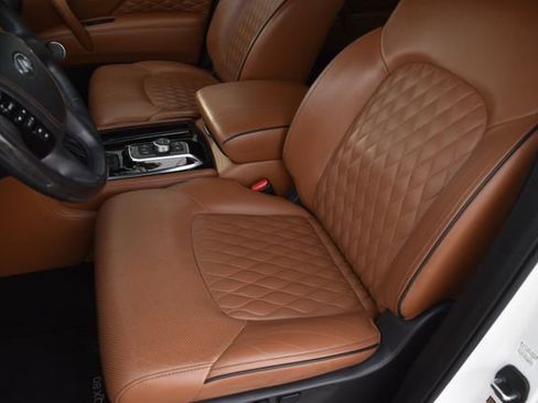Certified 2023 INFINITI QX80 Sensory w/ All-Season Package AWD/4WD image 17