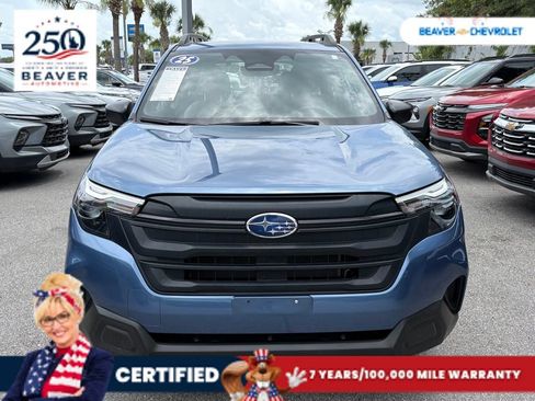 Used 2025 Subaru Forester AWD/4WD image 3