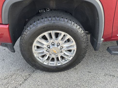 Used 2021 Chevrolet Silverado 2500 High Country w/ Z71 Off-Road Package image 28