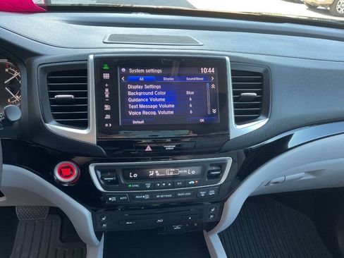 Used 2016 Honda Pilot Elite image 27