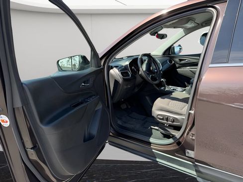 Used 2020 Chevrolet Equinox LT AWD/4WD image 14