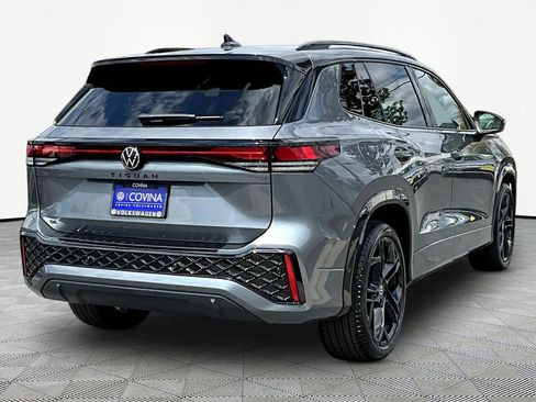New 2026 Volkswagen Tiguan SE R-Line FWD image 6