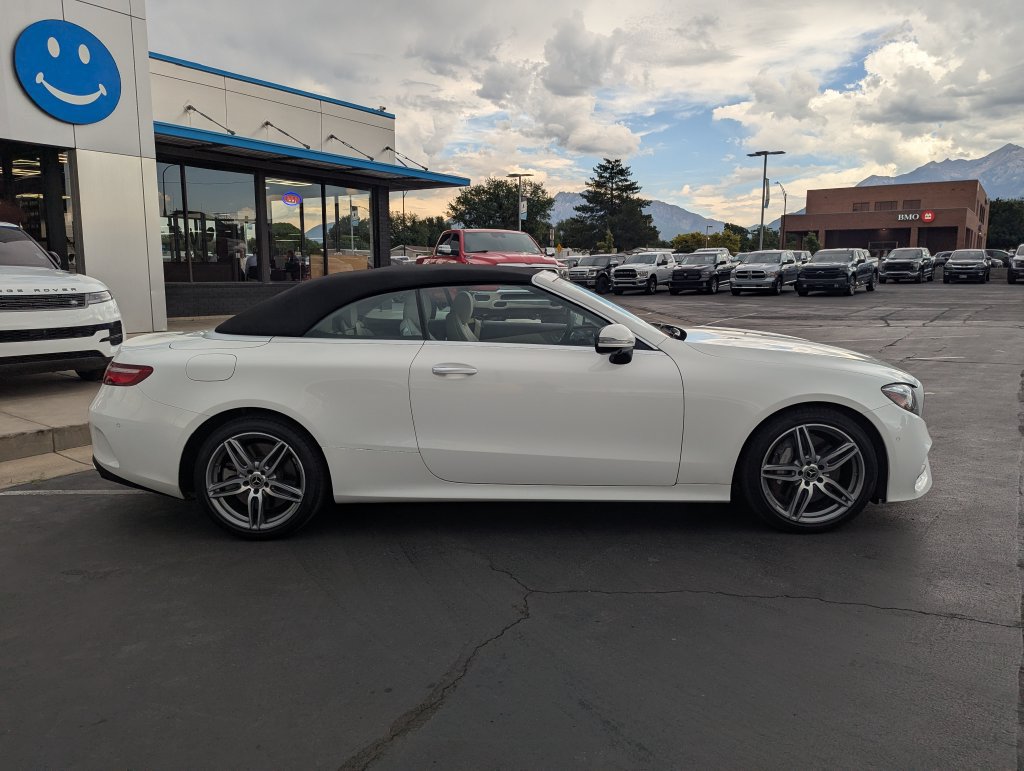Used 2019 Mercedes-Benz E 450 4MATIC Cabriolet image 2