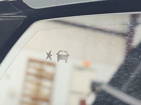 Used 2024 GMC Yukon Denali image 21