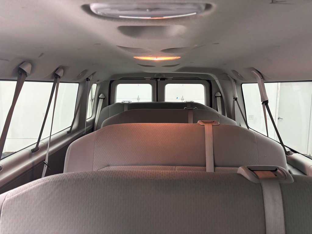 Used 2011 Ford E-350 and Econoline 350 XLT RWD image 37
