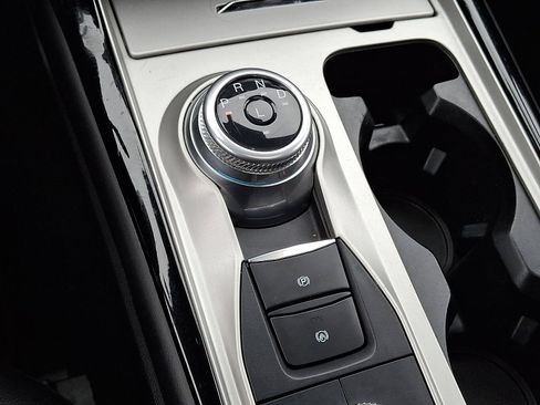 Certified 2022 Ford Explorer ST-Line w/ Class IV Trailer Tow Package image 21