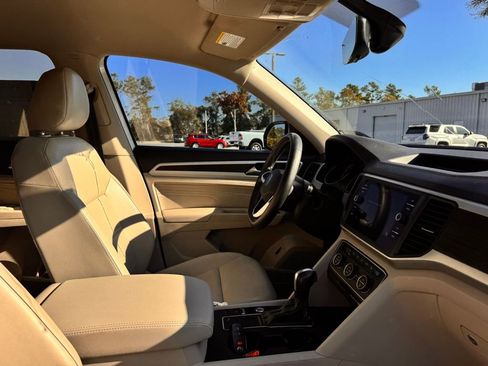 Used 2021 Volkswagen Atlas SE image 28