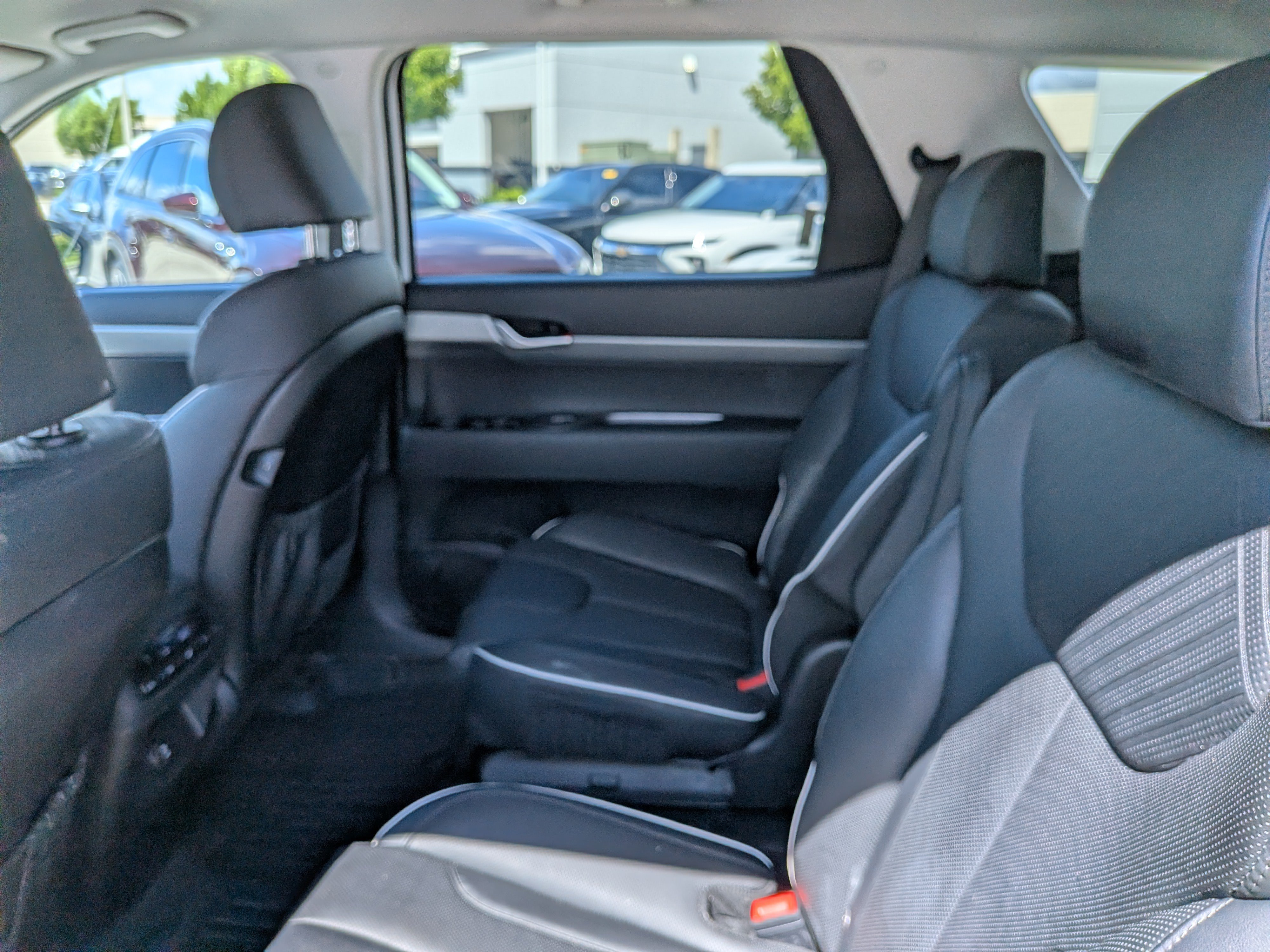 Used 2025 Hyundai Palisade SEL AWD/4WD image 15