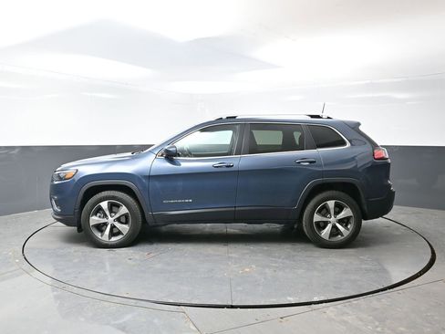 Used 2020 Jeep Cherokee Limited image 11