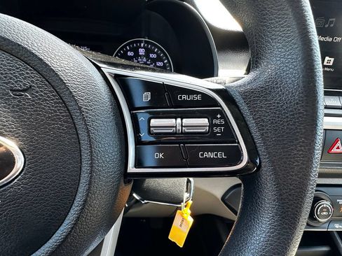 Used 2021 Kia Forte LXS FWD image 30