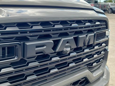 Used 2026 RAM 2500 Limited AWD/4WD image 7