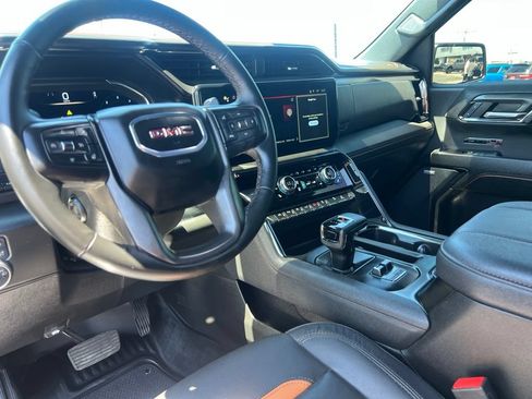 Used 2024 GMC Sierra 1500 AT4 w/ Technology Package AWD/4WD image 41