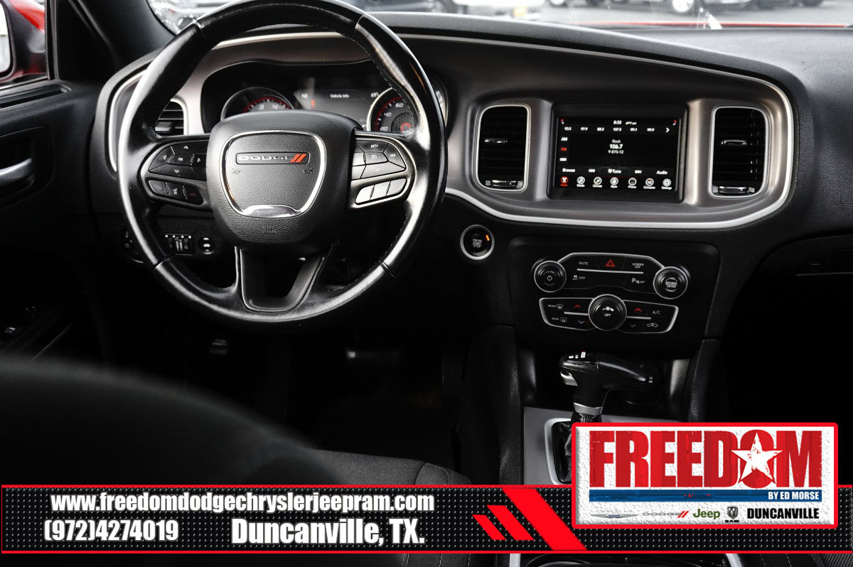 Used 2022 Dodge Charger SXT RWD image 17