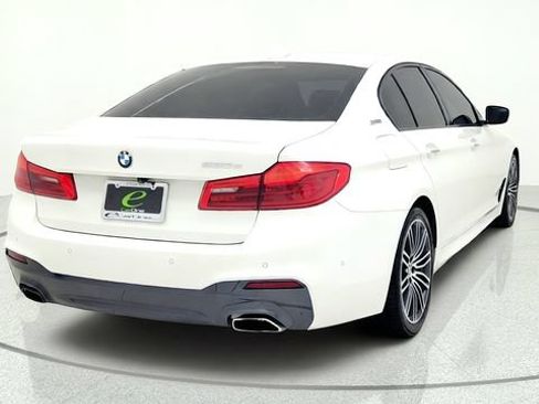 Used 2018 BMW 530e w/ M Sport Package 2 RWD image 8