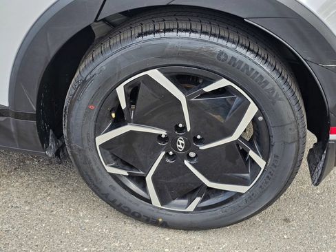 Certified 2024 Hyundai Ioniq 5 SE RWD image 8