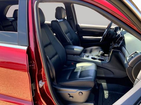 Used 2020 Jeep Grand Cherokee Limited AWD/4WD image 9