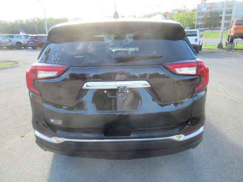 Used 2023 GMC Terrain SLT image 7