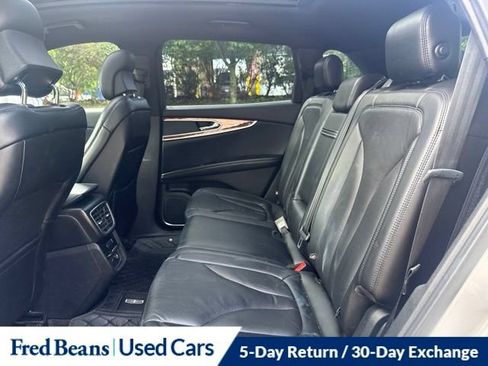 Used 2016 Lincoln MKX Reserve w/ Technology Package AWD/4WD image 16