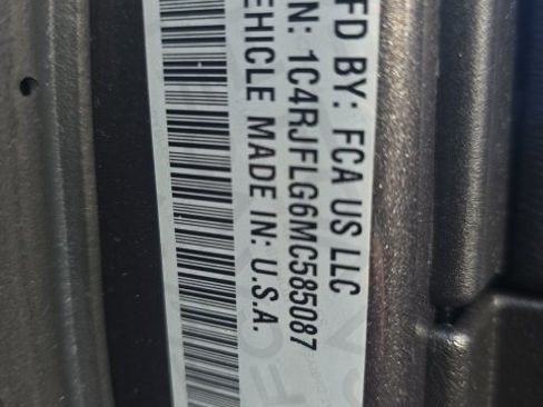 Used 2021 Jeep Grand Cherokee Trailhawk w/ Premium Lighting Group image 15