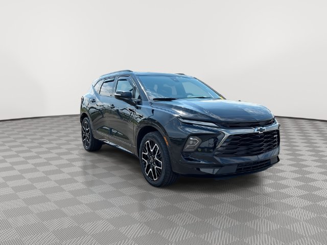 Certified 2024 Chevrolet Blazer RS w/ Driver Confidence II Package AWD/4WD image 3