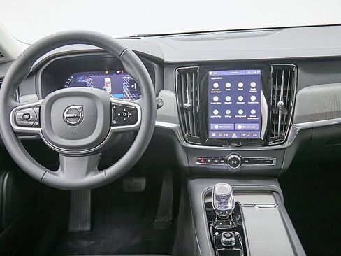 New 2026 Volvo V90 B6 Cross Country Ultra w/ Climate Package image 29