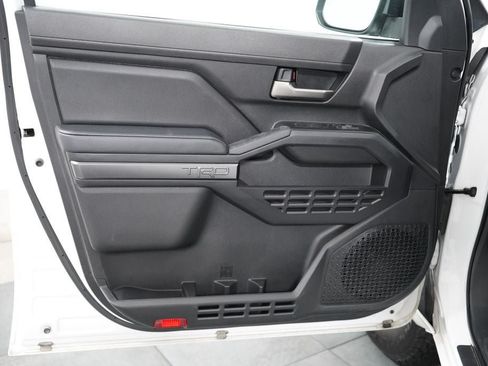 Used 2025 Toyota Tacoma TRD Off-Road AWD/4WD image 30