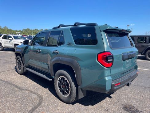 Used 2025 Toyota 4Runner TRD Off-Road Premium AWD/4WD image 14