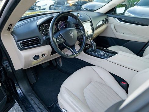 Used 2022 Maserati Levante GT image 19