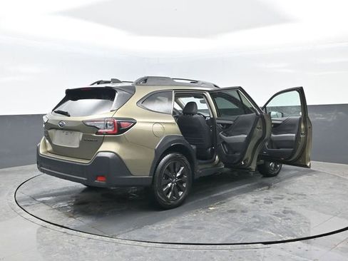Used 2025 Subaru Outback Onyx Edition image 27