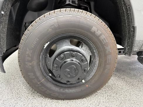 New 2026 RAM 3500 Tradesman AWD/4WD image 9