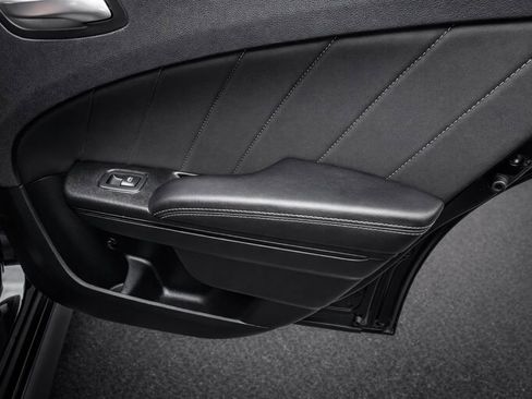 Used 2023 Dodge Charger R/T w/ Blacktop Package image 24