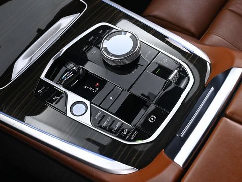 Used 2024 BMW X7 M60i w/ Executive Package AWD/4WD image 50