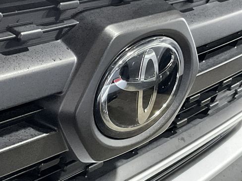 Used 2024 Toyota RAV4 Adventure image 6