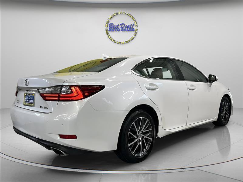 Used 2017 Lexus ES 350 w/ Navigation System Package FWD image 3
