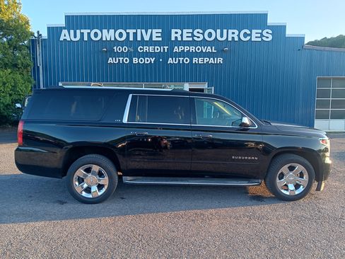 Used 2015 Chevrolet Suburban LTZ AWD/4WD image 6