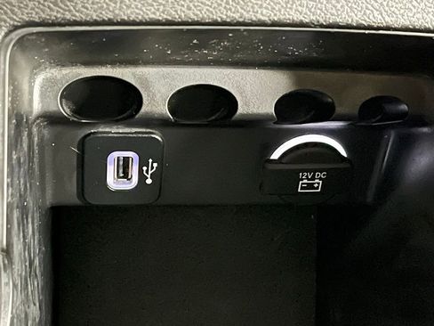 Used 2014 Jeep Cherokee Limited w/ Luxury Group image 14